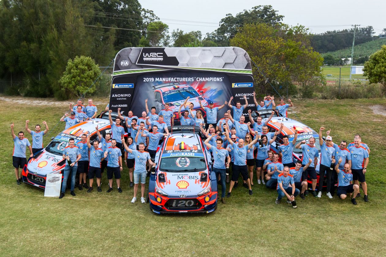Команда Hyundai Motorsport впервые выиграла Чемпионат мира FIA по ралли